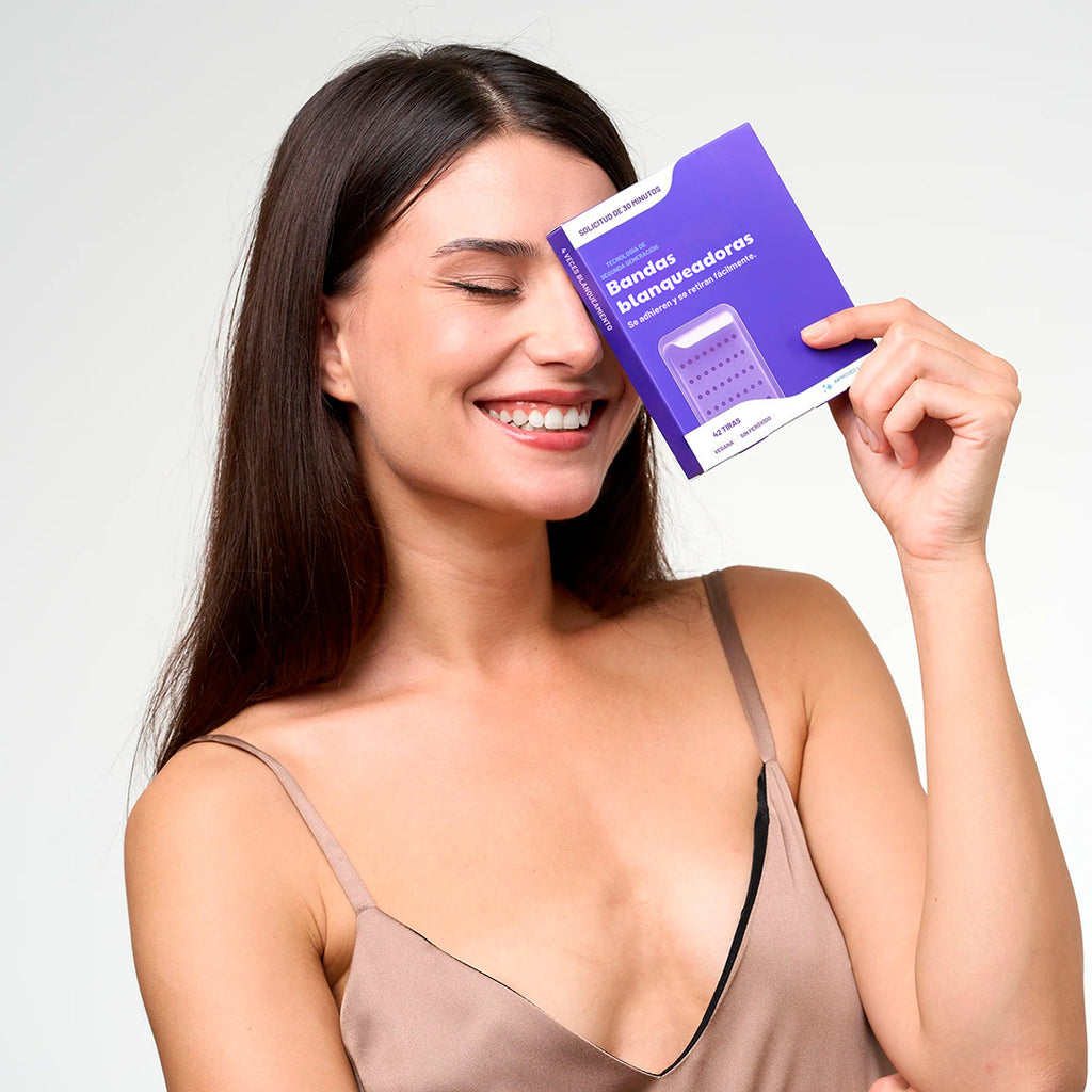 Tiras blanqueadoras púrpura para una sonrisa más blanca en 30 min